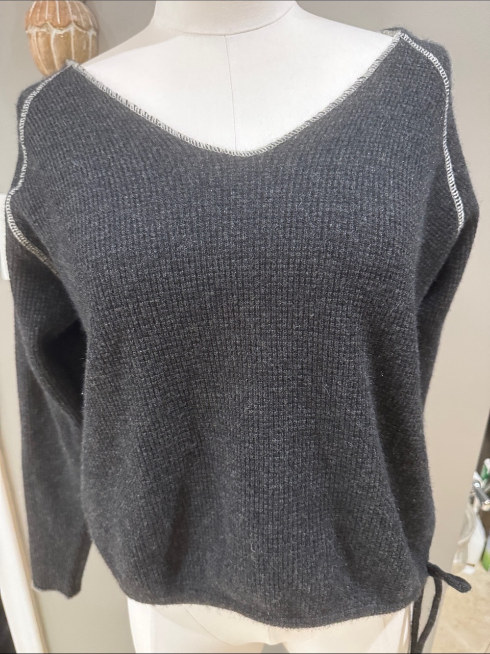 Women’s Charcoal V-Neck 100% Cashmere Vintage Sweater